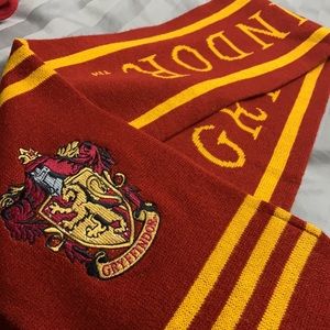 NWOT Harry Potter Gryffindor Scarf